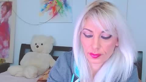 Lara online show from 26, 2, 2026