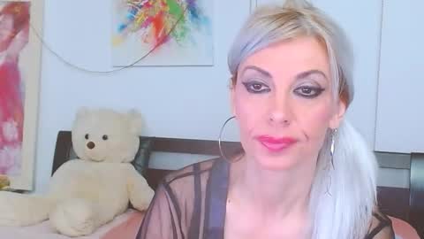 Lara online show from 26, 3, 2026