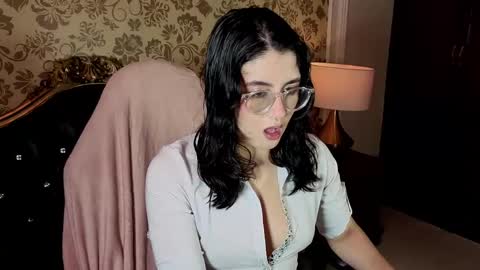 Snapshot of lillianderson chatting on 25, 4, 2026 lillianderson - Next stream start at 0700hs GTM-3 online show from 25, 4, 2026