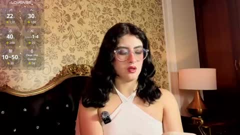 Snapshot of lillianderson chatting on 27, 5, 2026 lillianderson - Next stream start at 0700hs GTM-3 online show from 27, 5, 2026