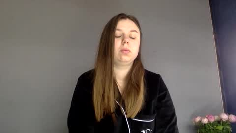 Lily online show from 21, 10, 2025