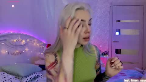 LilliMoore online show from 24, 10, 2025