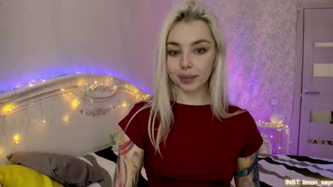 LilliMoore online show from 3, 2, 2026