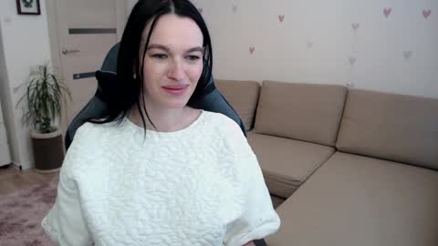 Snapshot of lilliyves chatting on 11, 4, 2026 lilliyves online show from 11, 4, 2026