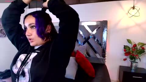 Snapshot of lilly_foxxy chatting on 8, 7, 2026 online show from 8, 7, 2026