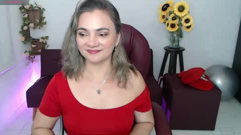Snapshot of lilly_milf chatting on 16, 4, 2026 Lilly online show from 16, 4, 2026