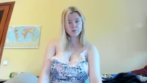 Lilly Depp online show from 8, 10, 2025