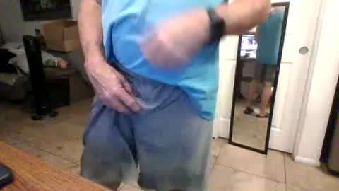 Snapshot of lilpackage69 chatting on 22, 4, 2026 lilpackage69 online show from 22, 4, 2026