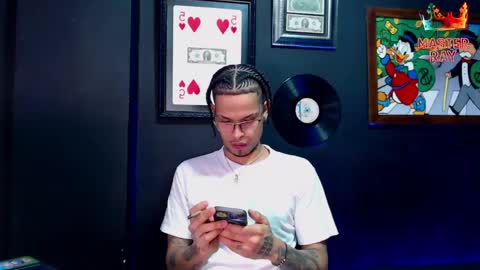 Snapshot of lilray99 chatting on 8, 6, 2026 ONLYFANS online show from 8, 6, 2026