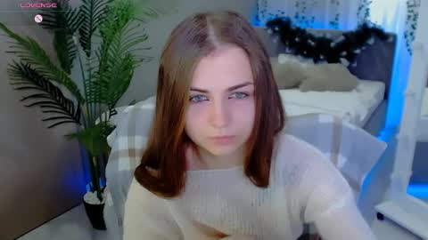 Snapshot of lilu__moon chatting on 4, 2, 2026 lilu__moon online show from 4, 2, 2026