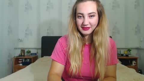 Snapshot of lilu_cute25 chatting on 29, 10, 2025 lilu_cute25 online show from 29, 10, 2025