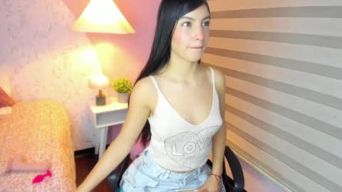 Snapshot of lily__10 chatting on 8, 5, 2026 Lily online show from 8, 5, 2026