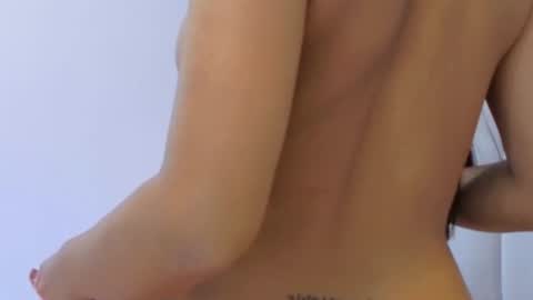 Snapshot of lily__star chatting on 18, 6, 2026 lily online show from 18, 6, 2026