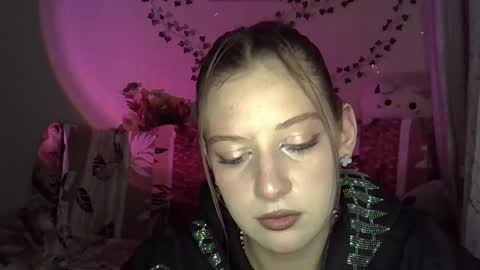 lily_ember online show from 23, 11, 2025