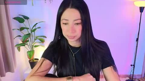 Snapshot of lily_evans_ chatting on 8, 7, 2026 just lily online show from 8, 7, 2026