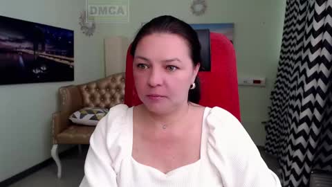 Lily online show from 6, 5, 2026
