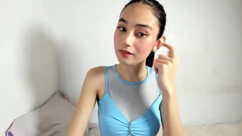 Snapshot of lily_ford_ chatting on 29, 5, 2026 Raelynn online show from 29, 5, 2026