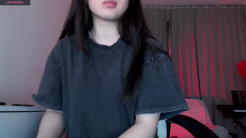 Lily Litle online show from 24, 2, 2026