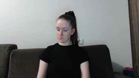 lily_love_x online show from 2, 4, 2026
