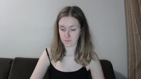 Snapshot of lily_love_x chatting on 14, 7, 2026 lily_love_x online show from 14, 7, 2026