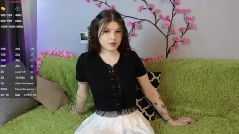 Snapshot of lily_qute chatting on 27, 5, 2026 Lily online show from 27, 5, 2026