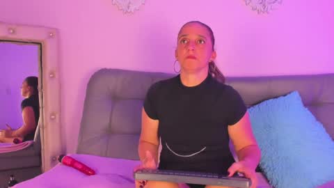 lily_rose0 online show from 4, 4, 2026