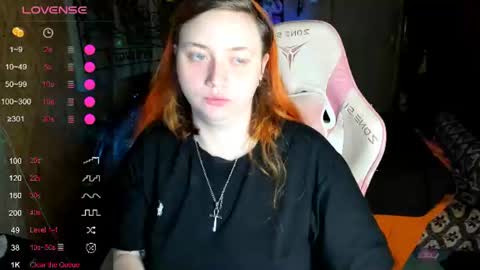 Snapshot of lily_shamy chatting on 23, 6, 2026 Alice online show from 23, 6, 2026