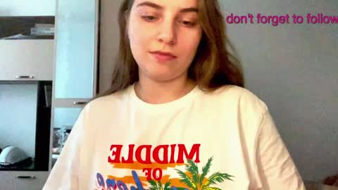 Snapshot of lily_smily chatting on 14, 12, 2024 Lily online show from 14, 12, 2024