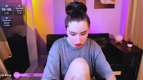 LILY online show from 4, 6, 2026