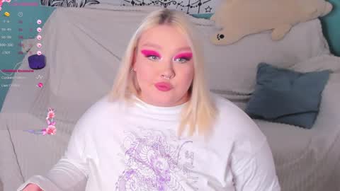 Lily online show from 4, 1, 2025