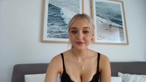 lilyflex online show from 2, 4, 2026