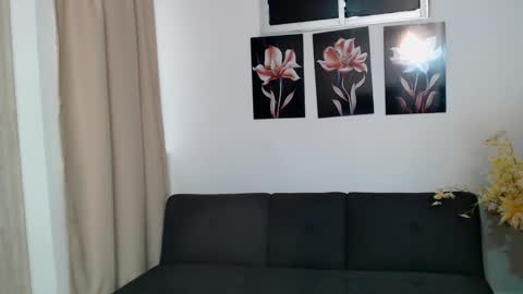 Snapshot of lilyfox23 chatting on 14, 2, 2026 lilyfox23 online show from 14, 2, 2026