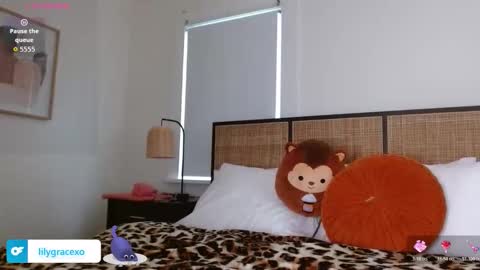 Lily Grace online show from 22, 11, 2025