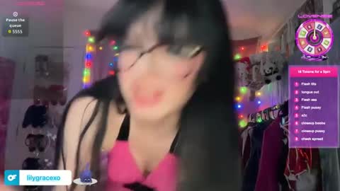 Lily Grace online show from 4, 3, 2026