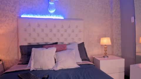 Snapshot of lilyhartt chatting on 12, 4, 2026 Lili online show from 12, 4, 2026