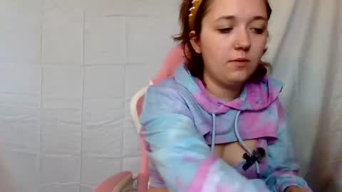 Snapshot of lilylovegood04 chatting on 14, 6, 2026 lily online show from 14, 6, 2026
