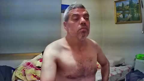 lilylovelyman50 online show from 18, 5, 2026