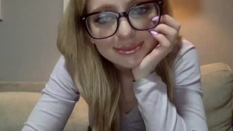 LilyMae online show from 9, 12, 2024