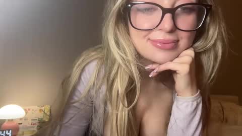 LilyMae online show from 11, 1, 2025