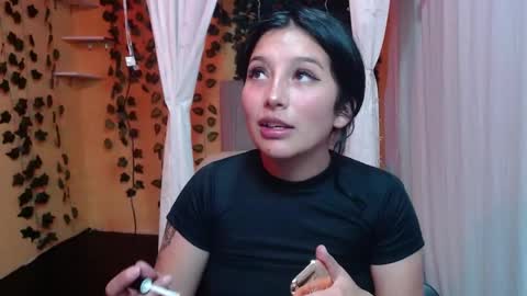 Snapshot of lilymoon_018 chatting on 5, 5, 2026 lilymoon_018 online show from 5, 5, 2026