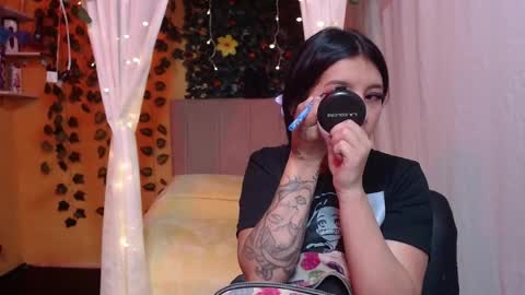 Snapshot of lilymoon_018 chatting on 11, 5, 2026 lilymoon_018 online show from 11, 5, 2026