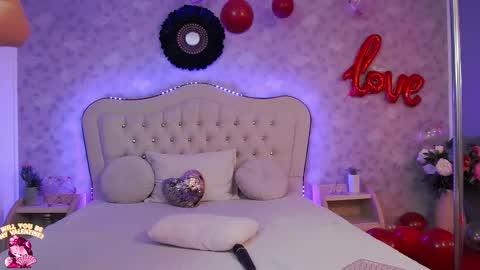      online show from 14, 2, 2025