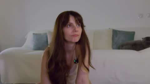 Lily online show from 16, 2, 2026