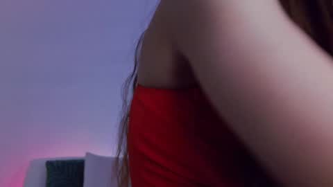 Snapshot of lilyroselyn chatting on 6, 5, 2026 Lily online show from 6, 5, 2026