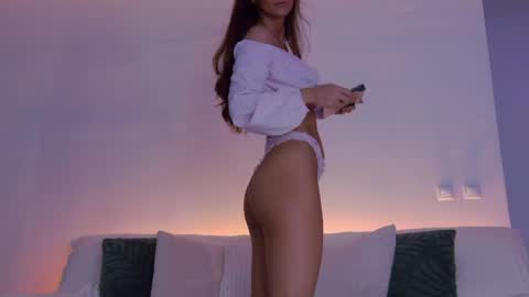 Snapshot of lilyroselyn chatting on 11, 5, 2026 Lily online show from 11, 5, 2026