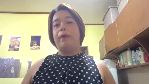 Snapshot of lilysette chatting on 17, 5, 2026 lilysette online show from 17, 5, 2026
