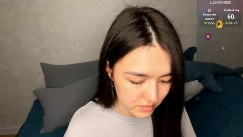 Lily online show from 5, 4, 2026