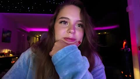 Snapshot of lilywhite_fr chatting on 19, 9, 2025 Lily White online show from 19, 9, 2025