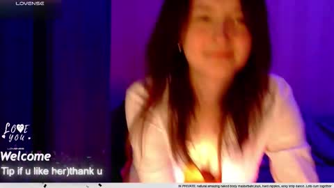 Snapshot of lilyxsky chatting on 8, 10, 2025 LilyXSky online show from 8, 10, 2025