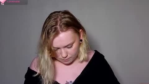 Snapshot of lime_cat chatting on 22, 9, 2025 lime cat online show from 22, 9, 2025